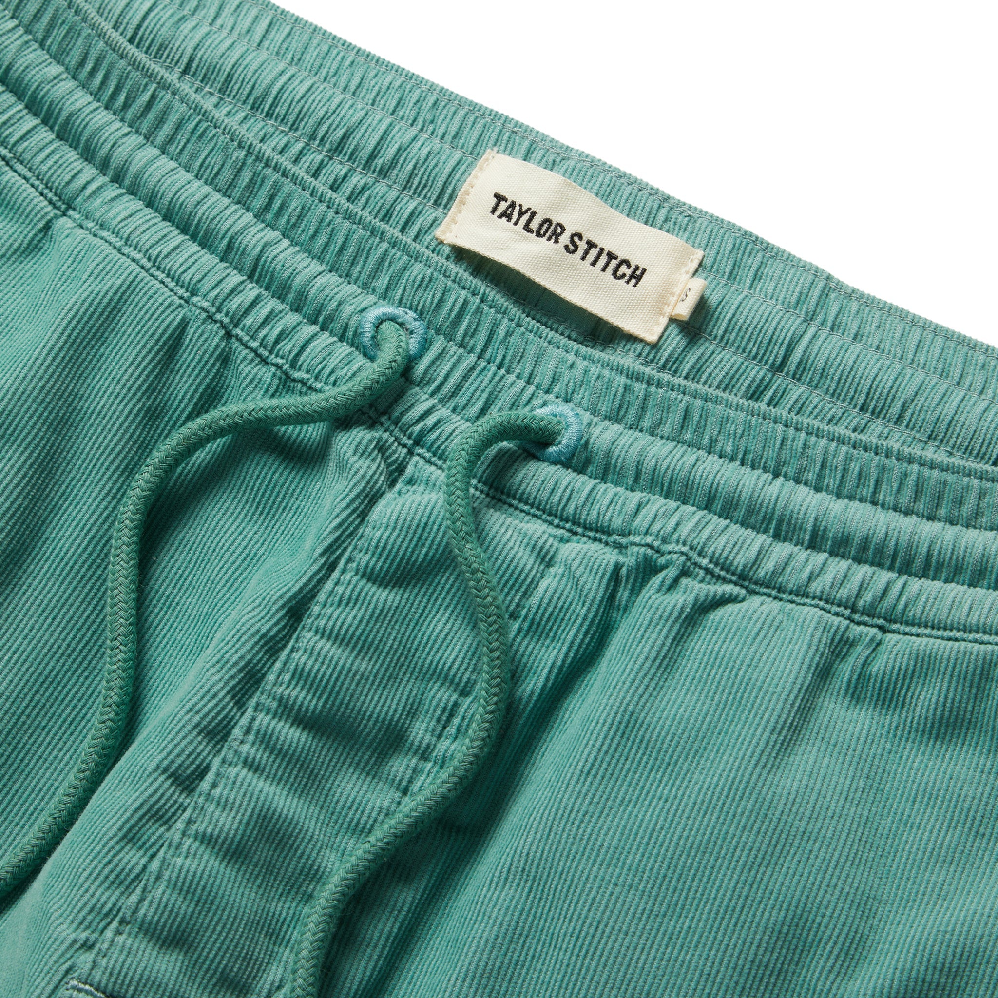 The Apres Short in Ocean Pinwale