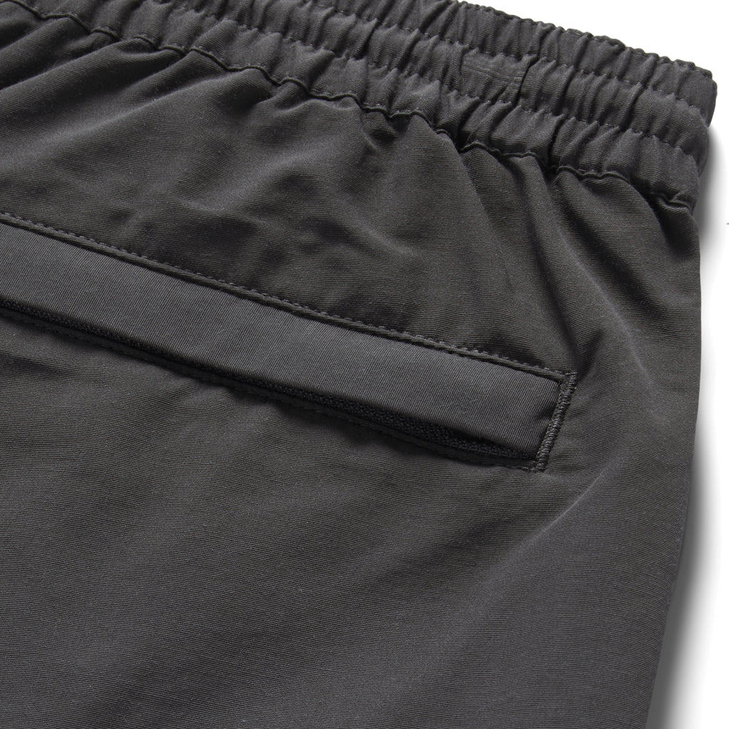 The Apres Short in Granite Sixty Forty