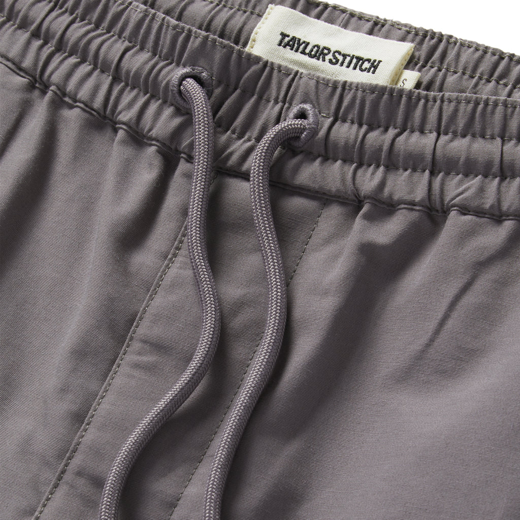 The Apres Short in Smoke Sixty Forty