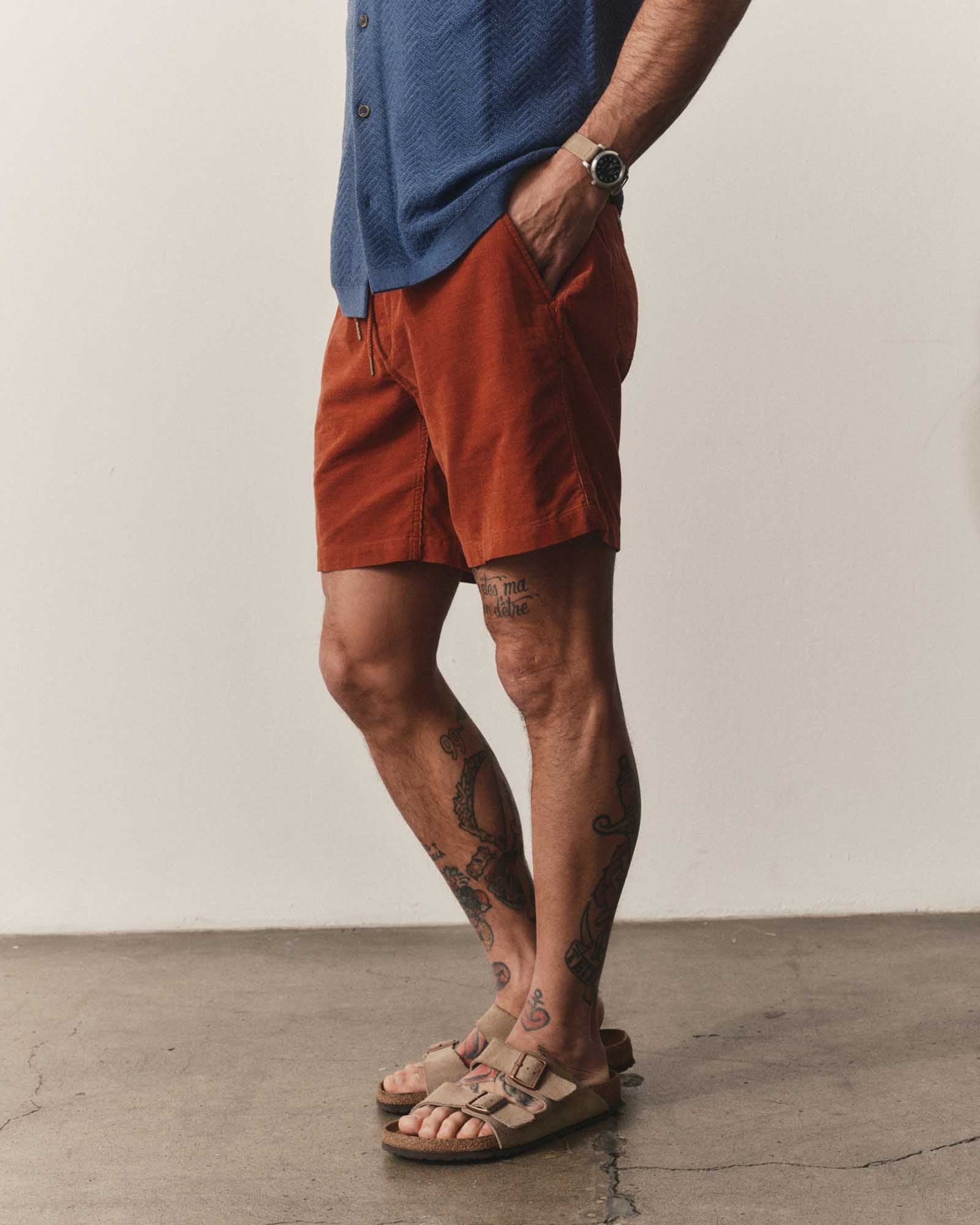 The Apres Short in Heather Chili Pincord
