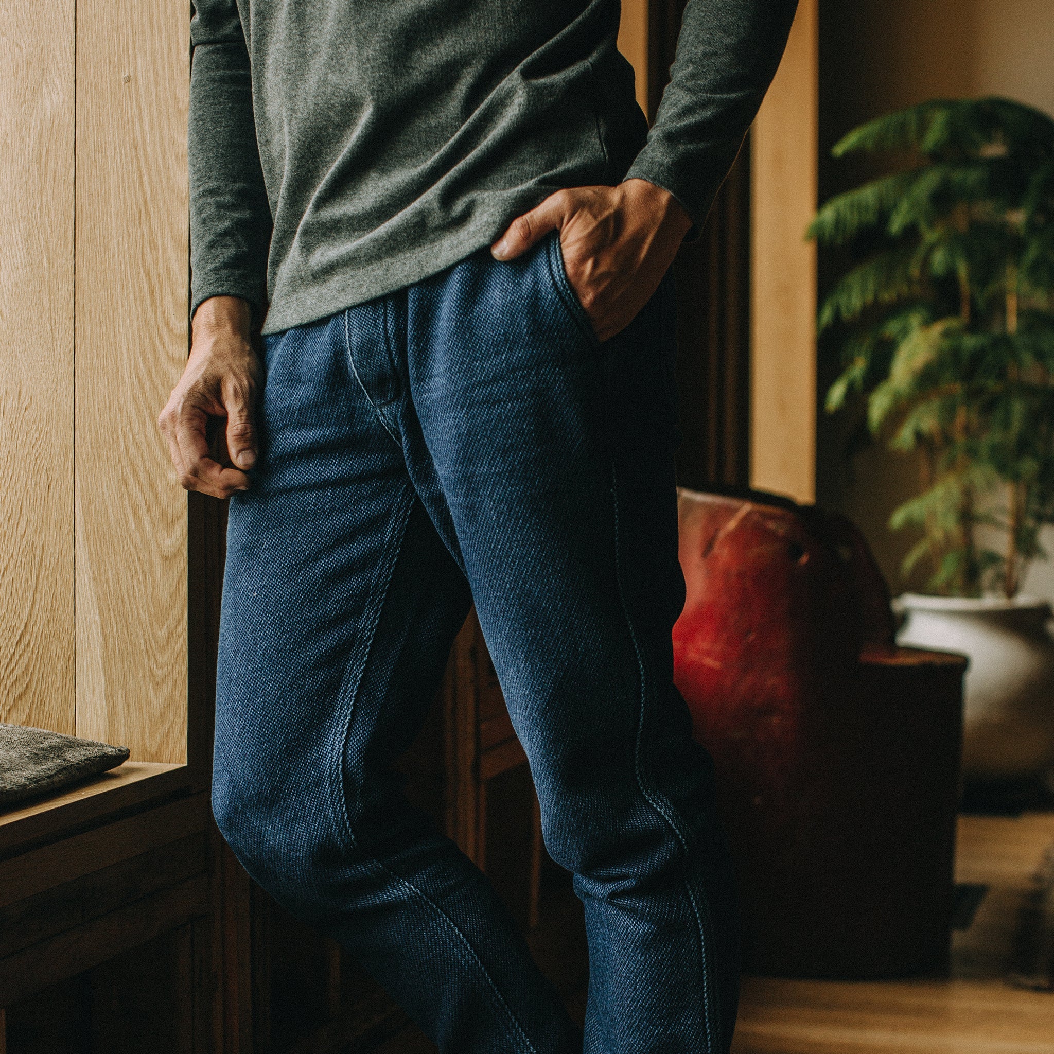 The Apres Pant in Indigo Cross Dye