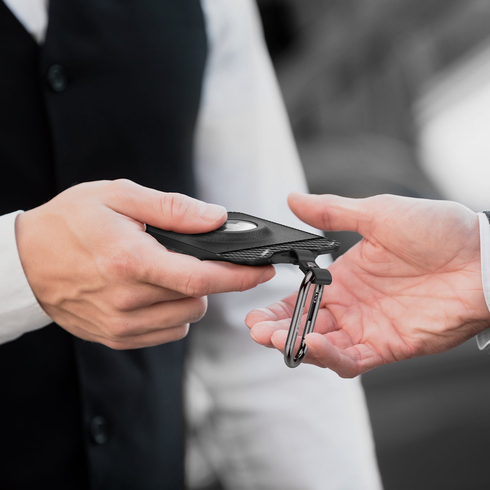 Tesla AirFit Key Card Holder 2-pack | TO244